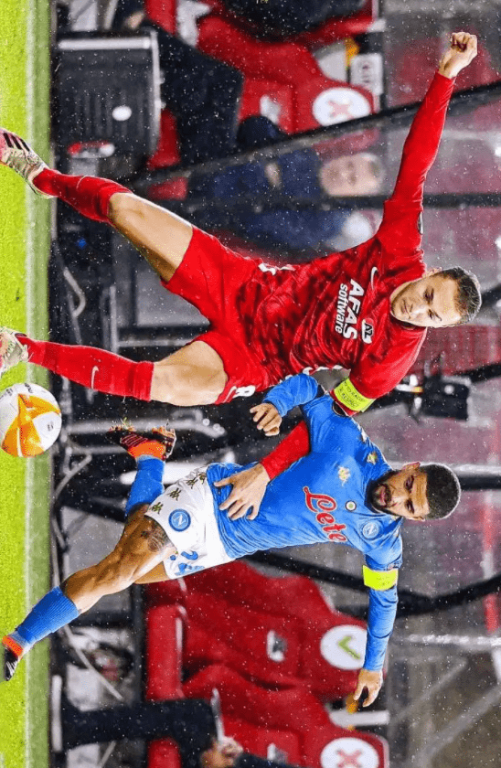 让爵士陷入 让爵士陷入